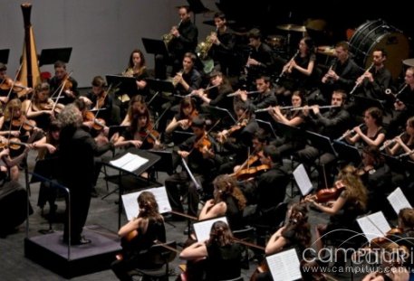 La Orquesta de Extremadura en la cuerda floja 