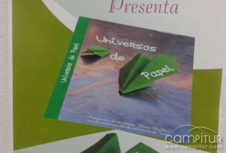 Presentación del libro “Universos de Papel” en Azuaga 
