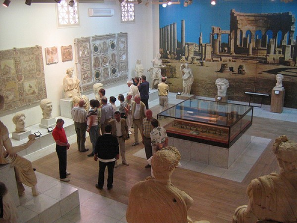 Cartel de Día Internacional de los Museos