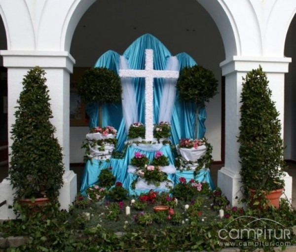 Cartel de Cruces de Mayo