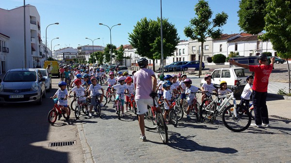 Cartel de Día de la Bicicleta en Azuaga