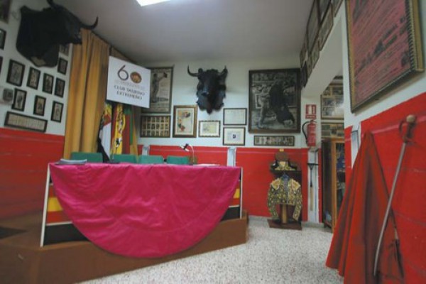 Cartel de Exposición “Temática Taurina. Documentos desde el S.XIX” 
