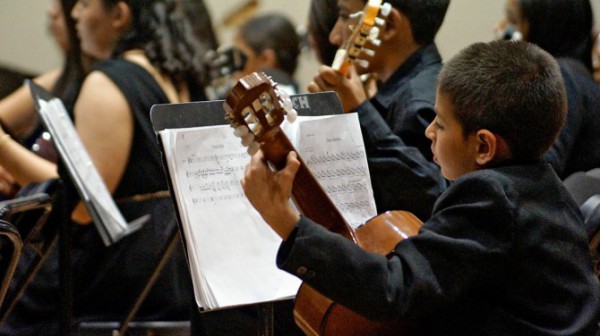 Cartel de Orquesta Infantil de Guitarra Concierto 