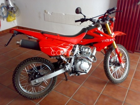 Vendo moto 125 cc practicamente nueva