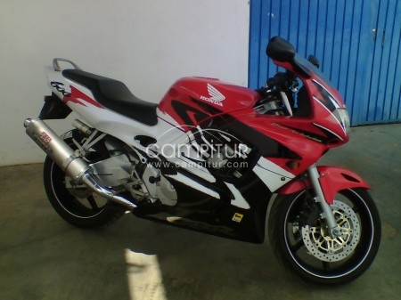 Moto impecable HONDA CBR 600F