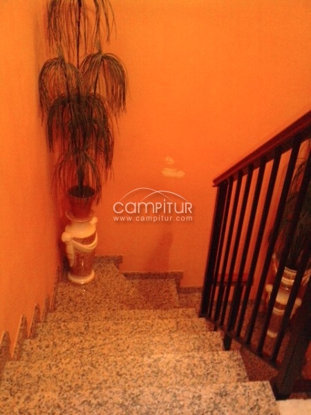 SE VENDE DUPLEX EN LLERENA