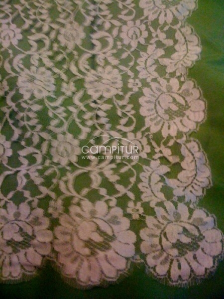 vendo mantilla de novia sin estrenar
