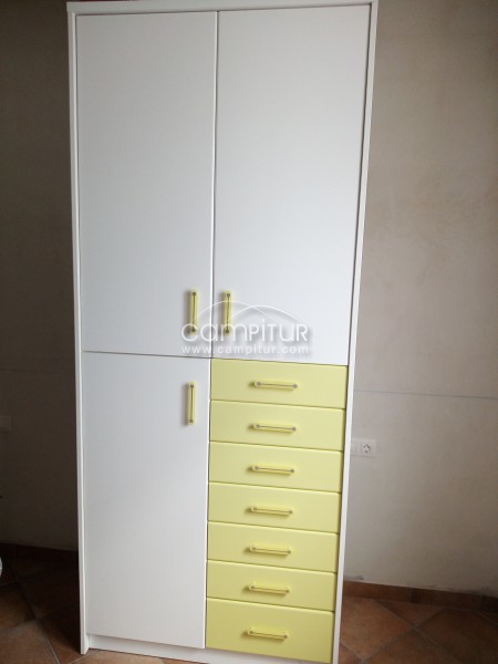 Se vende maxicuna y armario