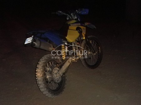 Foto 2 de Vendo moto enduro 450Fe