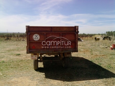 Se vende remolque agrícola