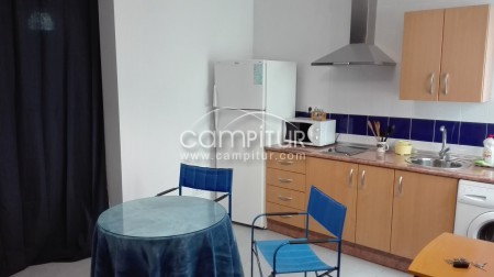 SE ALQUILA APARTAMENTO CENTRICO EN AZUAGA