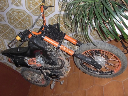 se vende cross de 150 cc