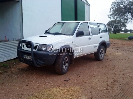 SE VENDE NISSAN TERRANO 2.7 TDI 125 C.V. 