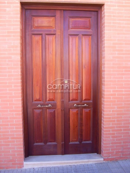 Oficial 1ª carpintería madera se ofrece