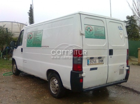 Foto 2 de SE VENDE FIAT DUCATO 10Q. 1.9 TD CON CAJON ISOTERMO-BERLANGA