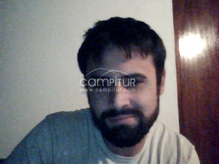 SE OFRECE PAREJA PARA GUARDERIA DE FINCA DE CAZA MAYOR