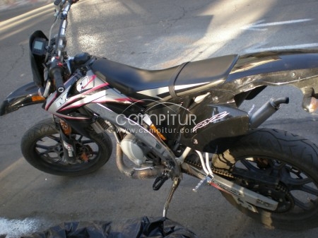 Foto 2 de Vendo moto Motor Hispania 49 cc