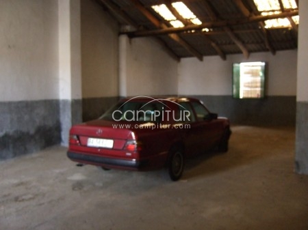 VENDO NAVE-COCHERA EN CASAS DE REINA