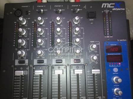 Foto 2 de Vendo mesa de mezclas Akiyama mcx