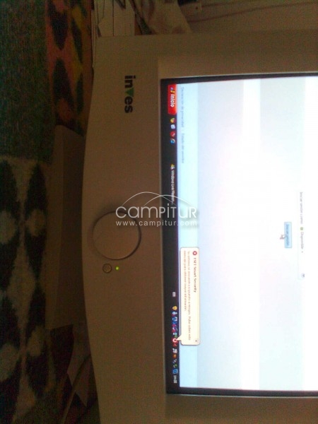 MONITOR DE 15 PULGADAS 