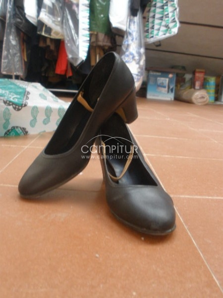 Vendo zapatos de baile para niñas