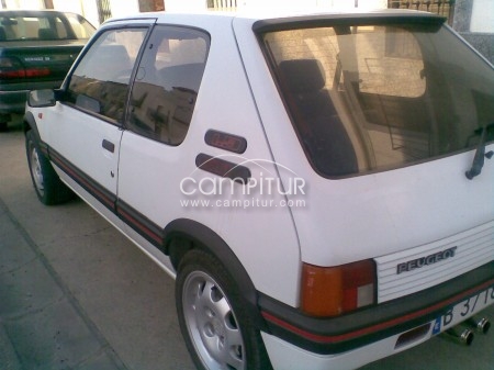 Foto 2 de se vende 205 gti motor nuevo 130 cv