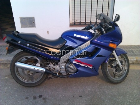 vendo kawasaki zzr 250