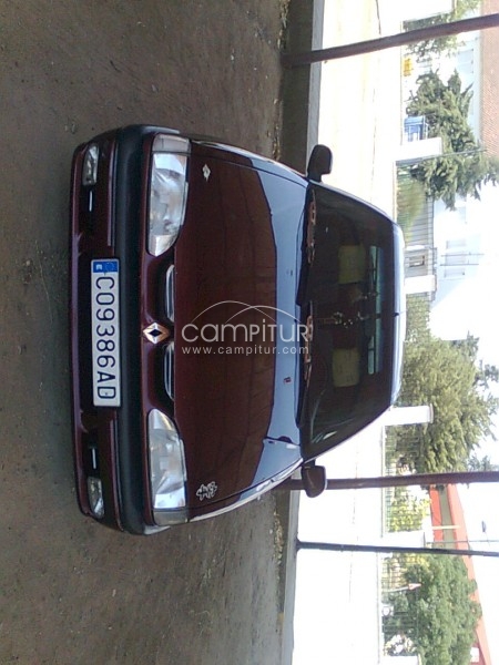 Foto 3 de RENAULT 19 1.8 ADAGIO