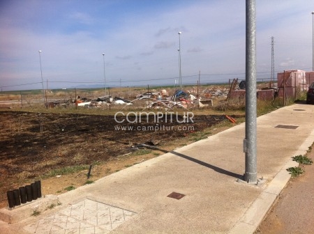 TERRENO INDUSTRIAL 450M2 LAS CALABAZAS 36000€ (LLERENA)