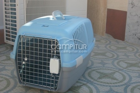 Foto 4 de Vendo casa de perro grande y transportin