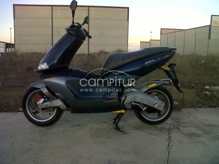 Foto 2 de VENDO MOTO APRILIA AREA 51
