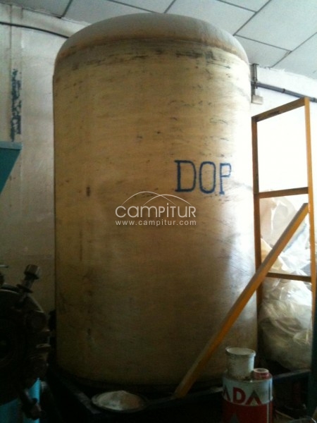 VENDO DEPOSITO POLIESTER 10.000 LITROS