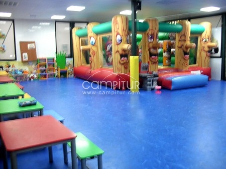 Foto 3 de Se traspasa Chiki Park, Cafetería y Pasadería en Llerena (Badajoz)