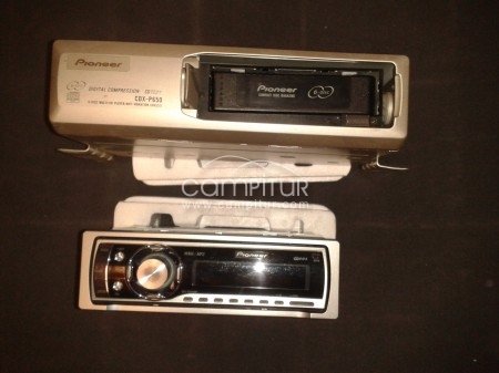 Vendo radio CD Pioneer y cargador de CDS
