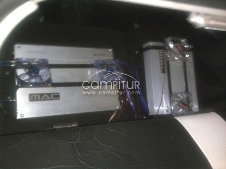 Foto 2 de 2 etapas macaudio1800w y 2 subwoofer piooner 800w
