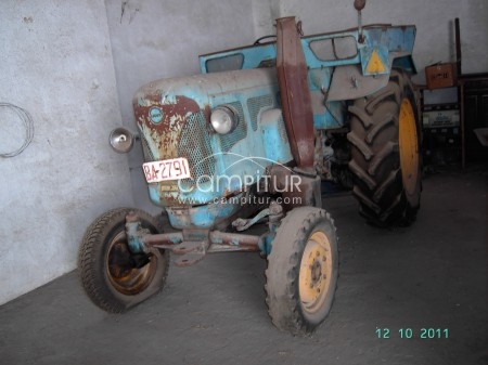 Vendo tractor