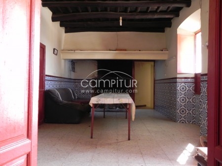 Foto 2 de SE VENDE CASA DE CAMPO + 2 Has. a 3 Km. de Azuaga