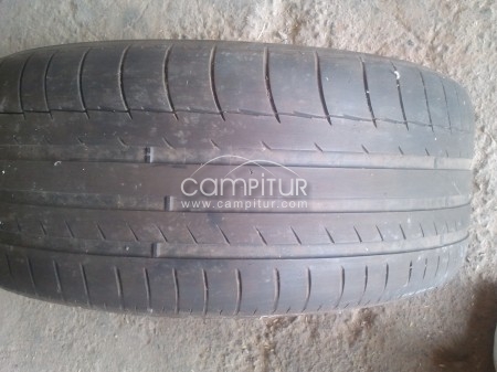 Vendo un neumatico michelin 225/45/17