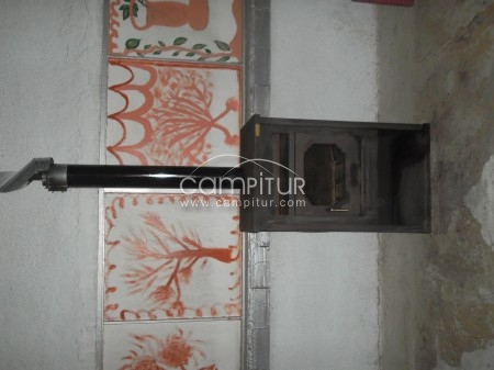 se vende chimenea o estufa de leña 