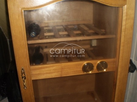 Vitrina refrigeradora especial para vinos