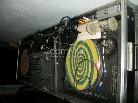 vendo equipo de sonido completo y rodec mx III 180