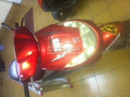 peugeot vivacity y suzuki adress rf