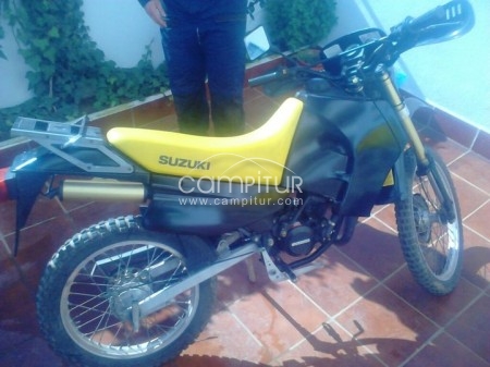 VENDO SUZUKI DR 50 W POR 600 EUROS, O CAMBIO  POR YAMAHA TZR 50CC