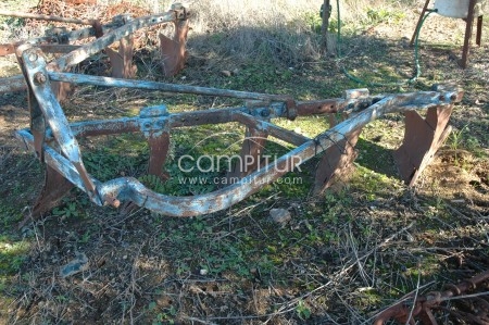 Foto 4 de VENDO ARADO BAJO DE VERTEDERAS