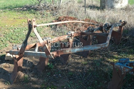 VENDO ARADO DE VERTEDERAS