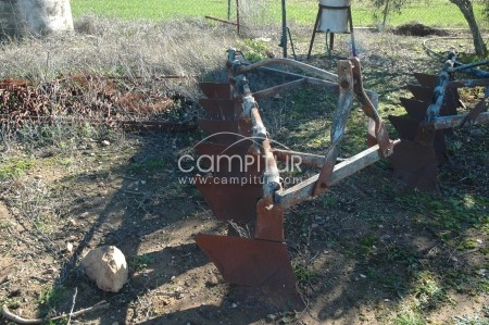 Foto 2 de VENDO ARADO DE VERTEDERAS