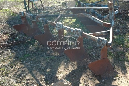 Foto 3 de VENDO ARADO DE VERTEDERAS