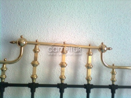 Foto 4 de VENDO CAMA ANTIGUA