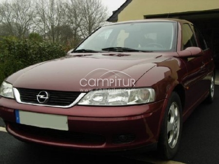 SE VENDE OPEL VECTRA EDITION 2000