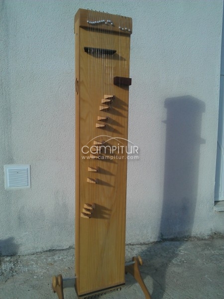 KOTAMO (monocordio+koto+tampura)